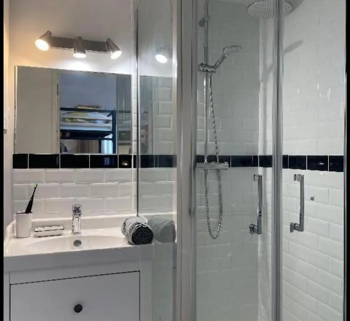Cocon Avec Vue Imprenable - Face Gare Lille Flandres 4 Pers Apartment